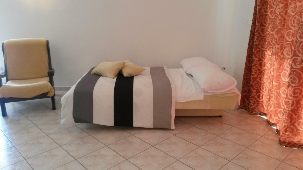 Apartman Lana Banjole Buitenkant foto